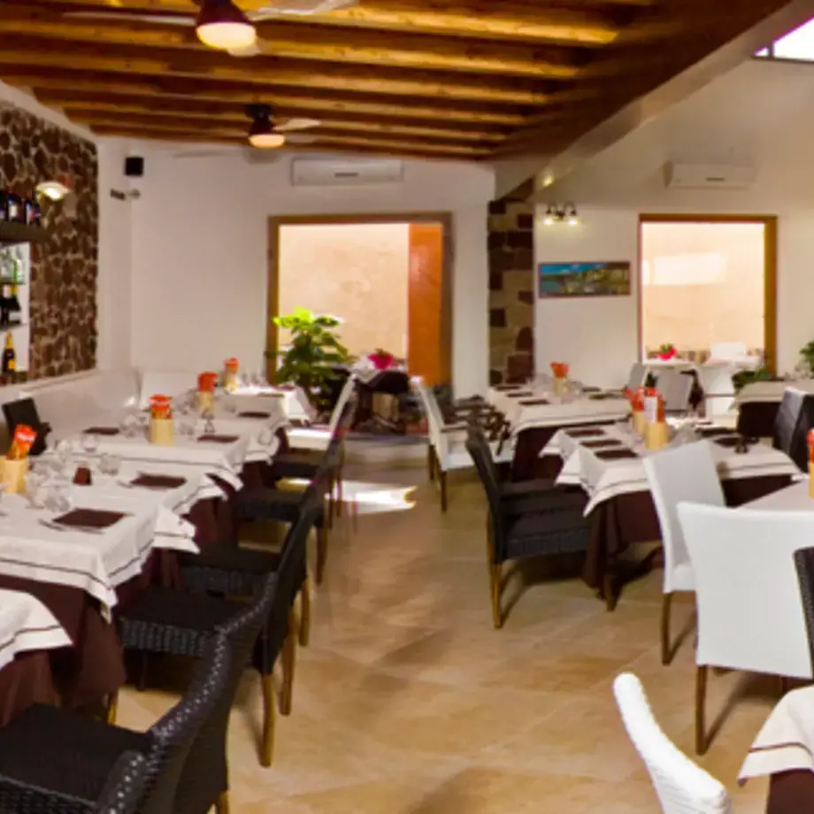 L'Anfora S.A.S. di Maurizio Cipicchia &amp; C. Lipari