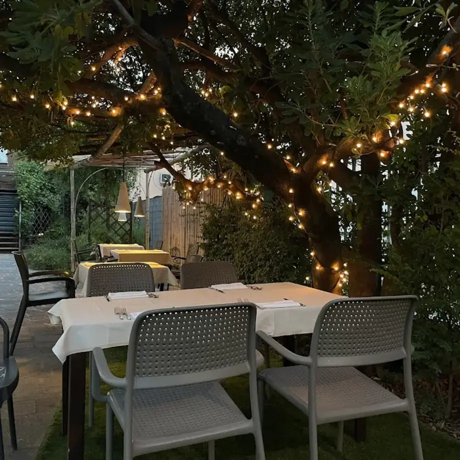 Mangiare Bere Uomo Donna Ristorante e B&amp;B