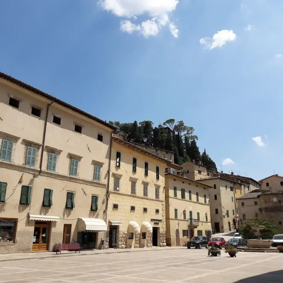 Piazza Giuseppe Garibaldi