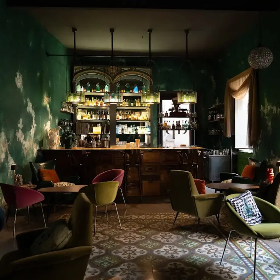 QB - Food Lab and Spirits