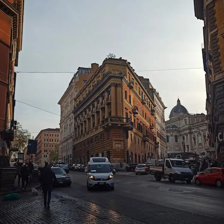 Via Cavour