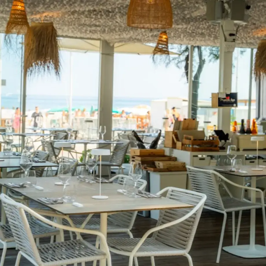Vittoria Lounge &amp; Restaurant