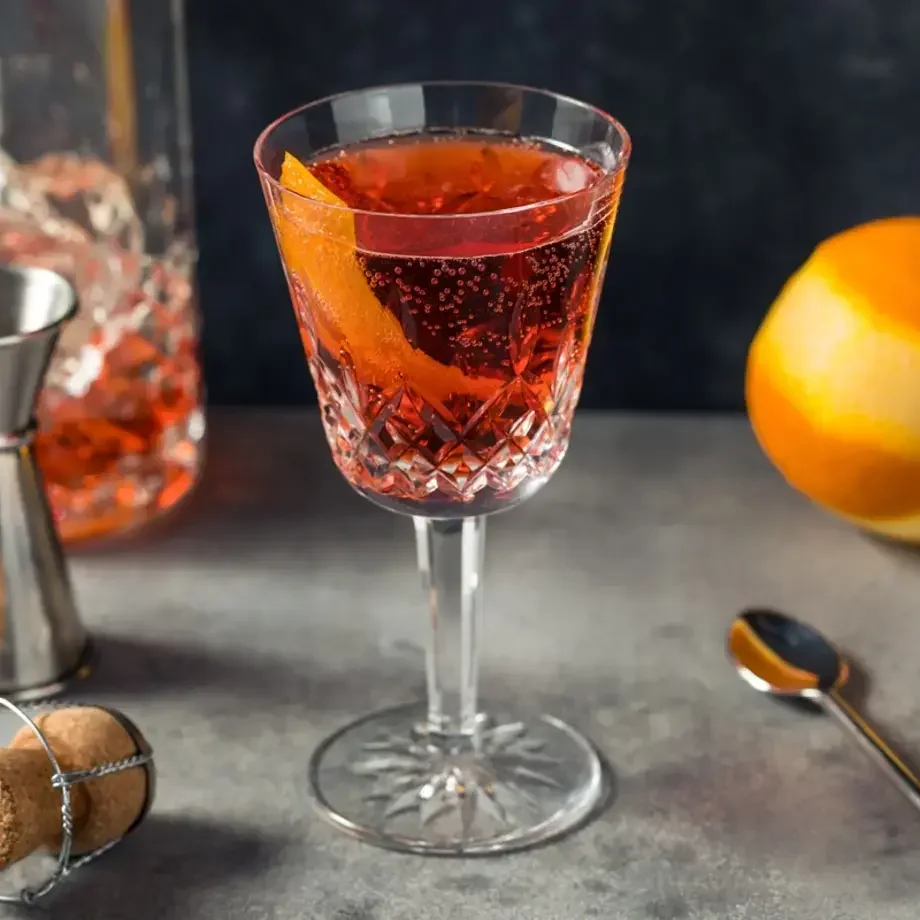 Negroni Sbagliato cocktail