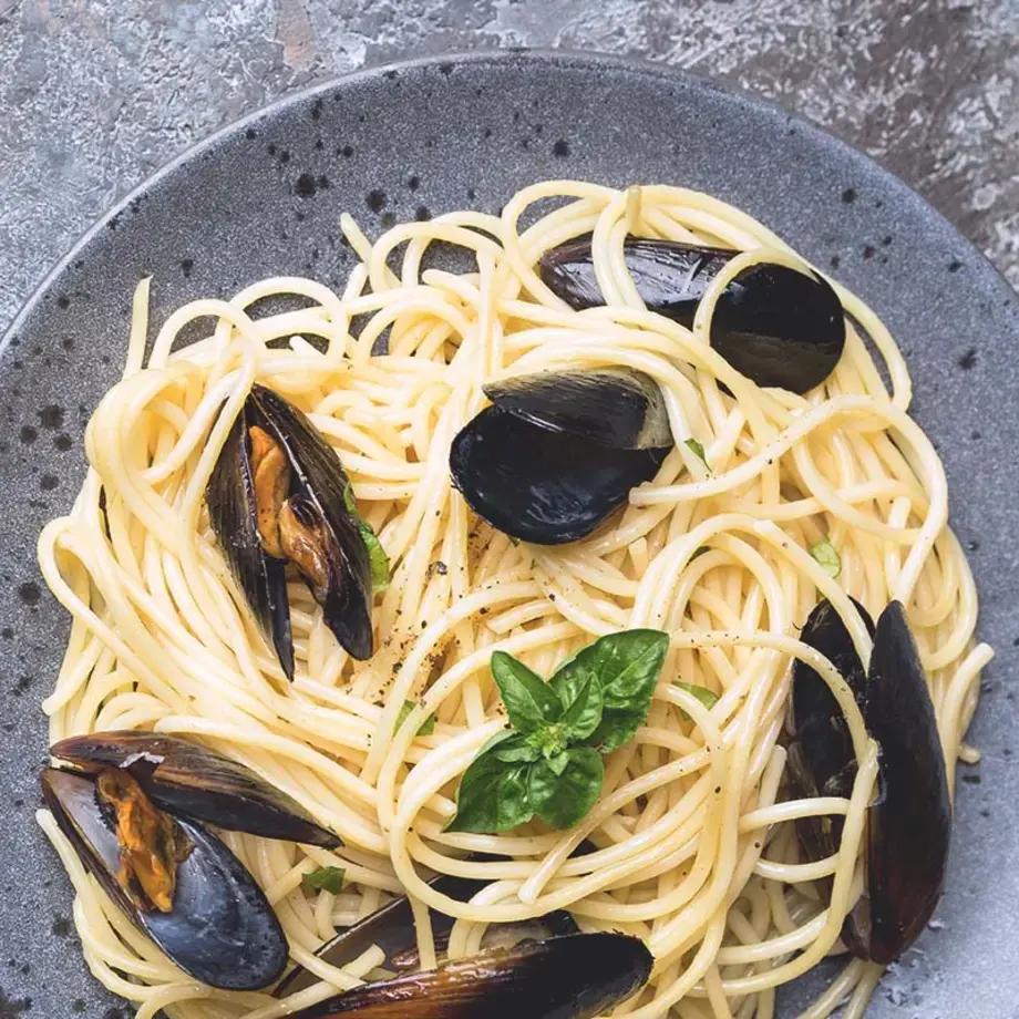 spaghetti alle cozze in bianco