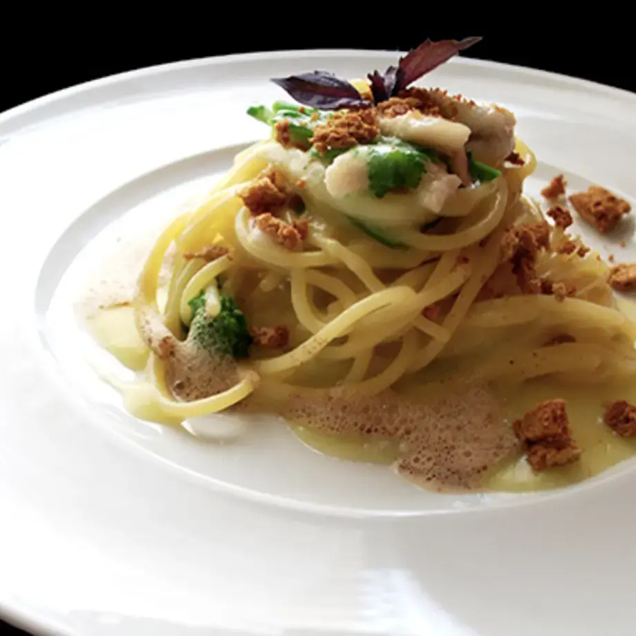 spaghetti-con-anguilla-affumicata