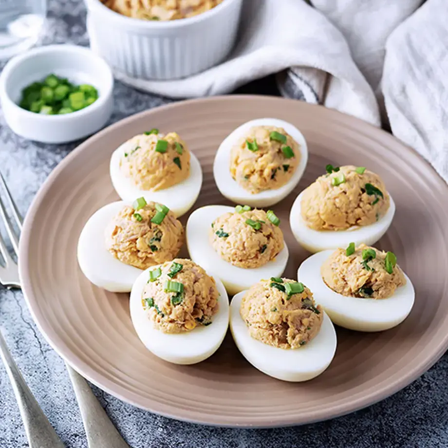 Uova ripiene alla piemontese