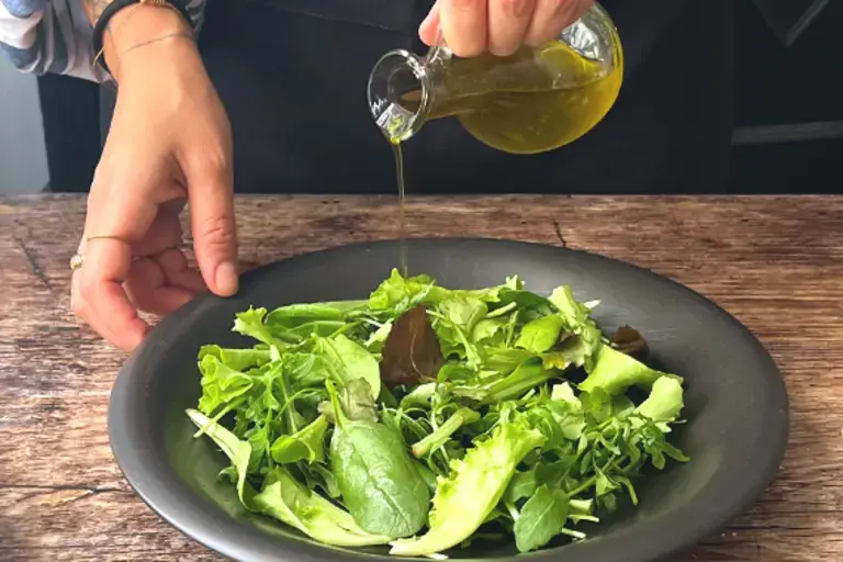 carpaccio di manzo con rucola e grana
