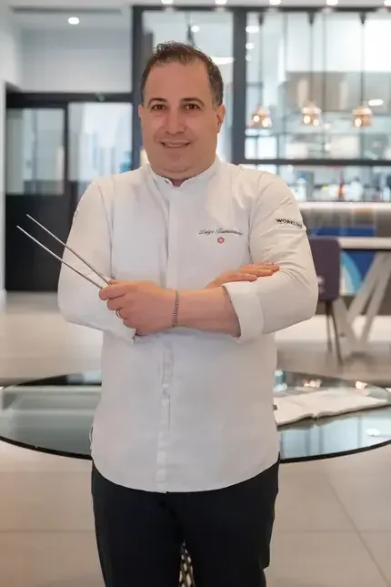 Chef Tramontano nel suo ristorante