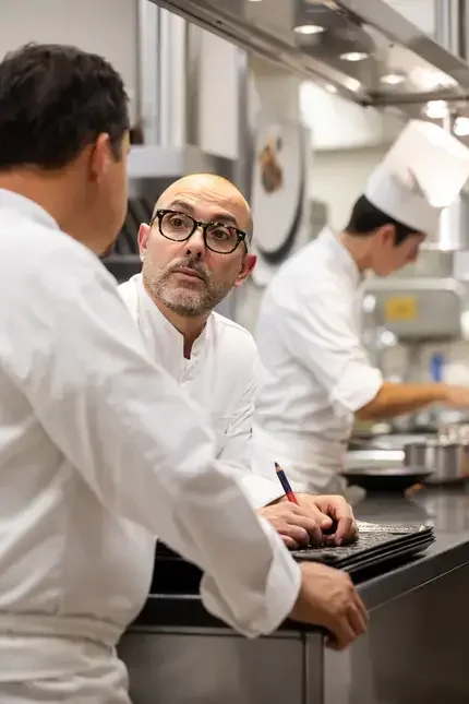 Riccardo Monco in cucina