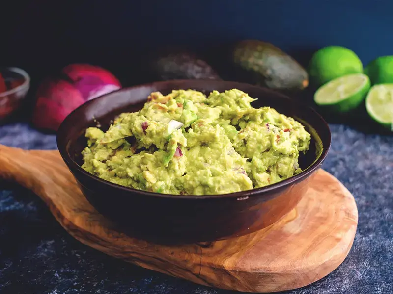 Come mangiare la salsa guacamole