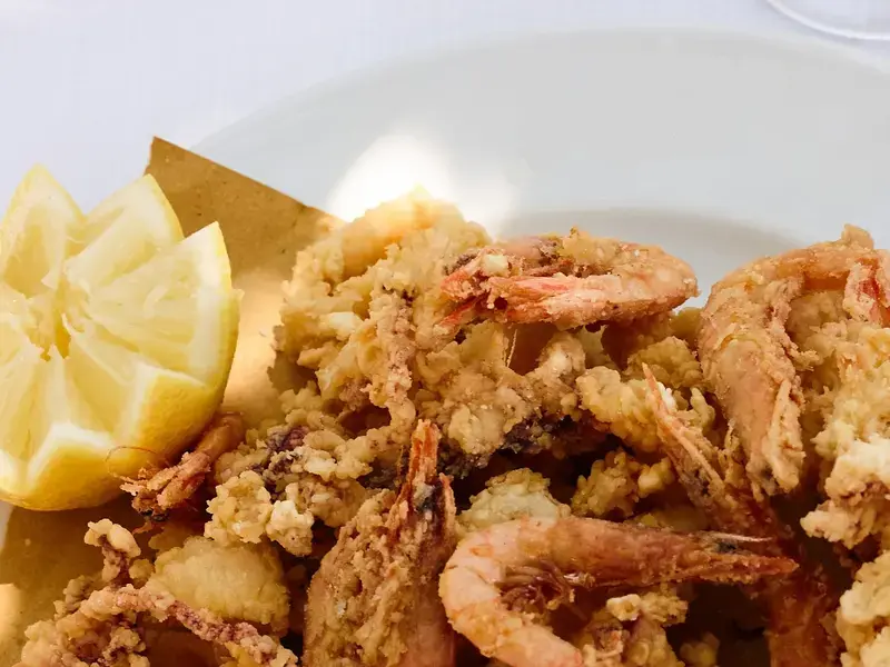 L'antica ricetta della frittura di pesce in olio extravergine d'oliva