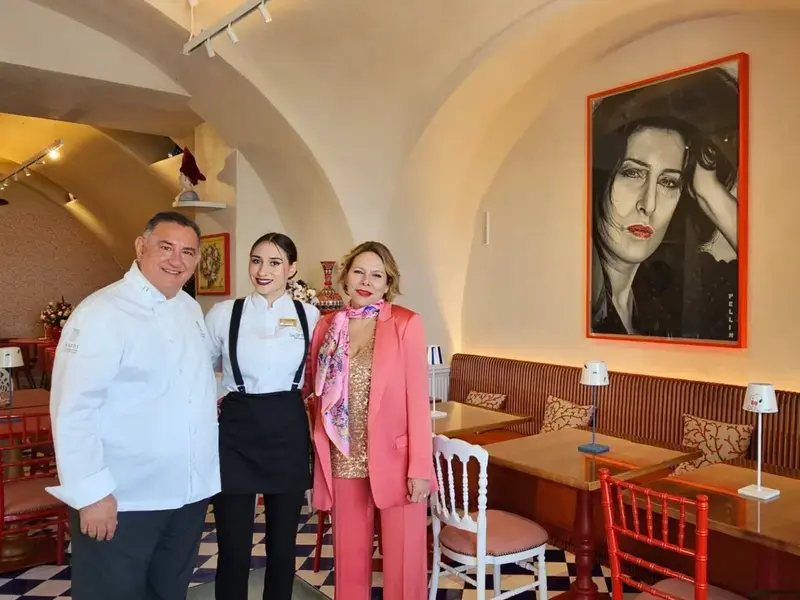 Sal De Riso nel suo nuovo ristorante a Minori