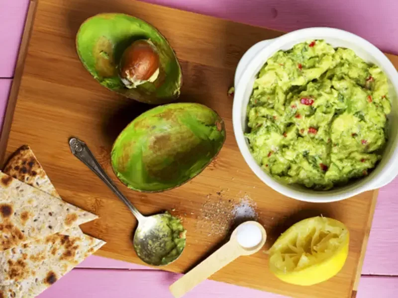 salsa-con-avocado