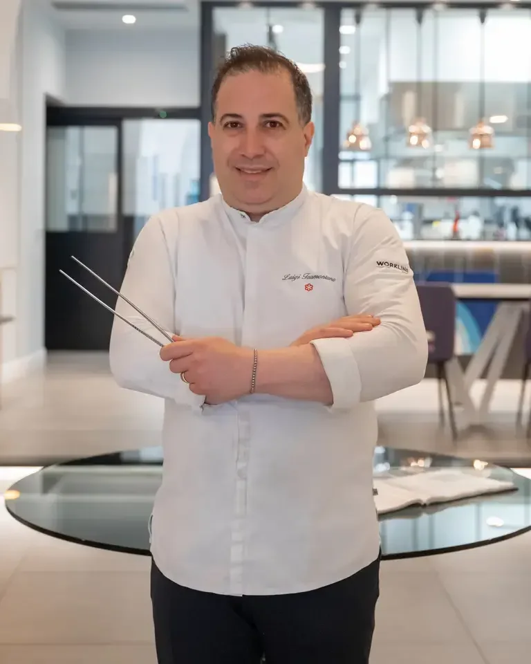 Chef Tramontano nel suo ristorante