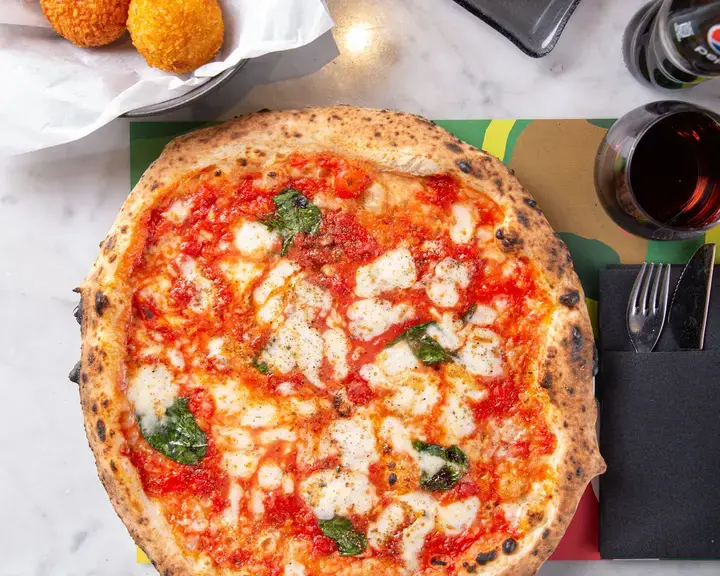 Pizza Provola e Pepe-Salvatore Salvo