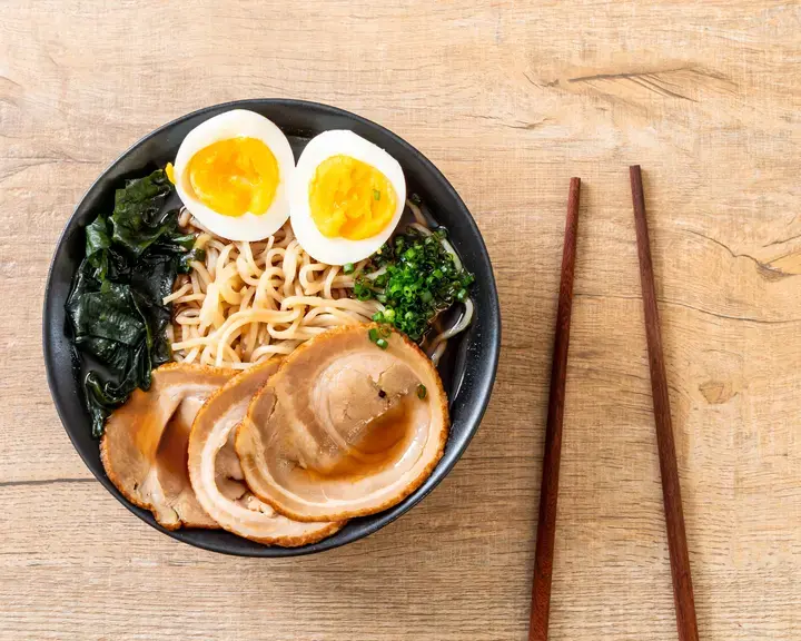 shoyu ramen - Fine Dining Lovers