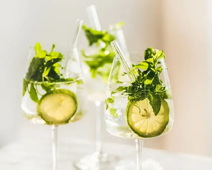 hugo spritz - Fine Dining Lovers