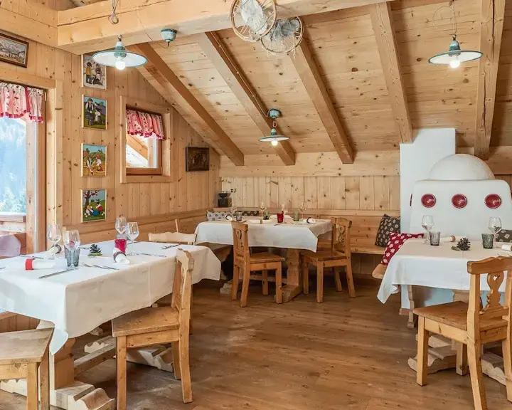 Agritur Ciasa dò Parè • Osteria Slow Food, azienda agricola bio e appartamenti in Val di Fassa