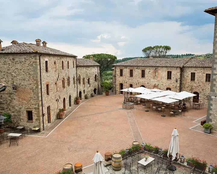 Castel Monastero RESORT