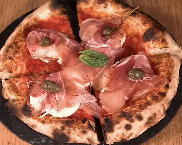 Ristorante Pizzeria Bella Napoli con Locanda