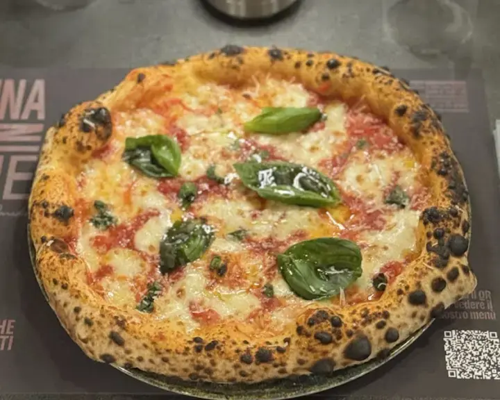 Unanime Pizzeria