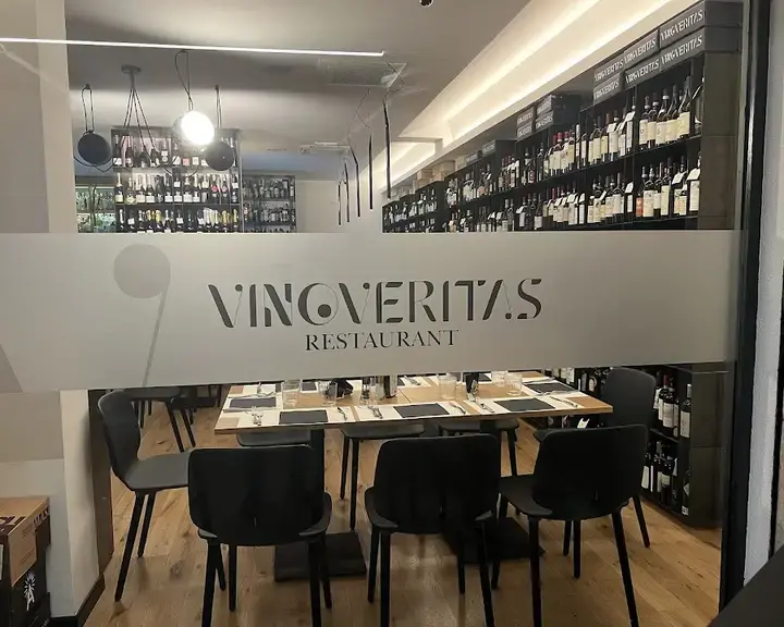 Vinoveritas, Ristorante, Enoteca